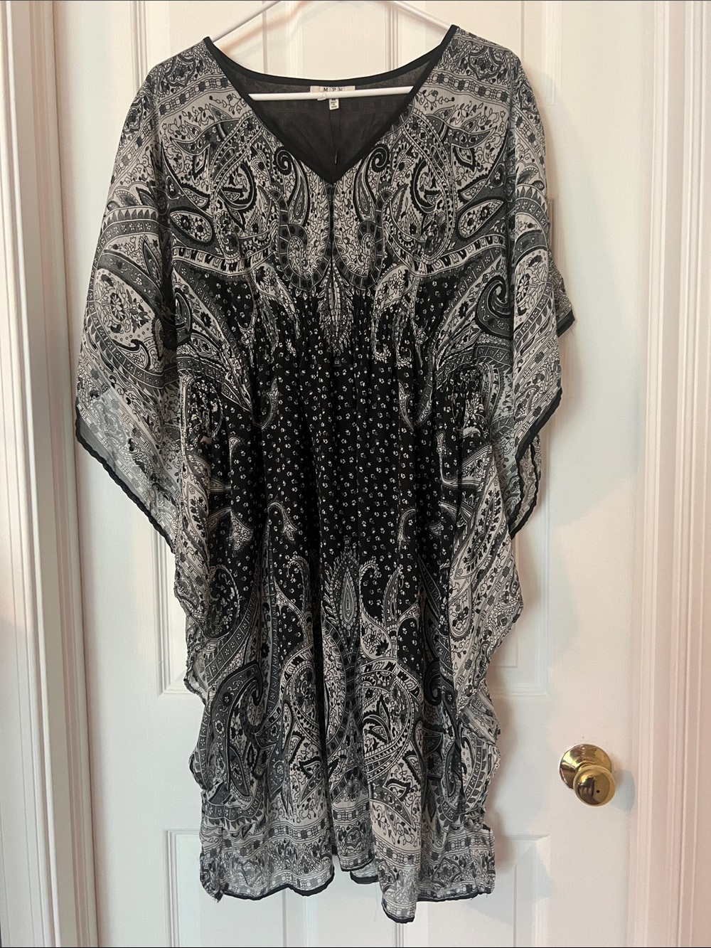 Black & White Paisley Tunic Top